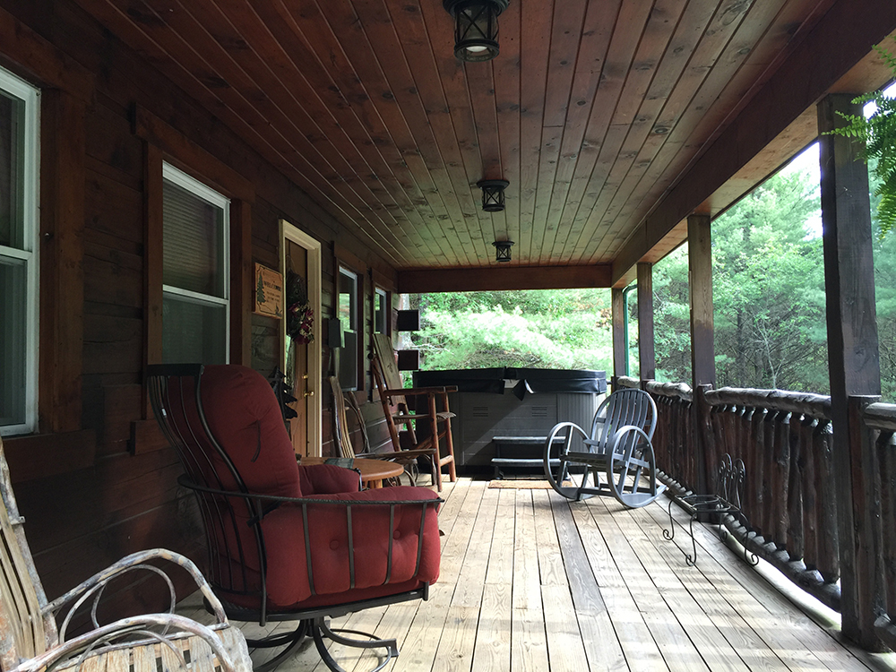 elk-ridge-cabin-porch